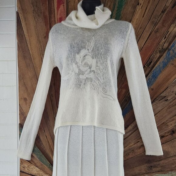 Piu Verona Made in Italy superkid mohair/ merino wool embroidered sequins Sweate - Picture 2 of 8